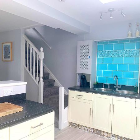 Stay In The Heart Of York At The Hampden - Free Parking - York Holiday Home Exteriör bild