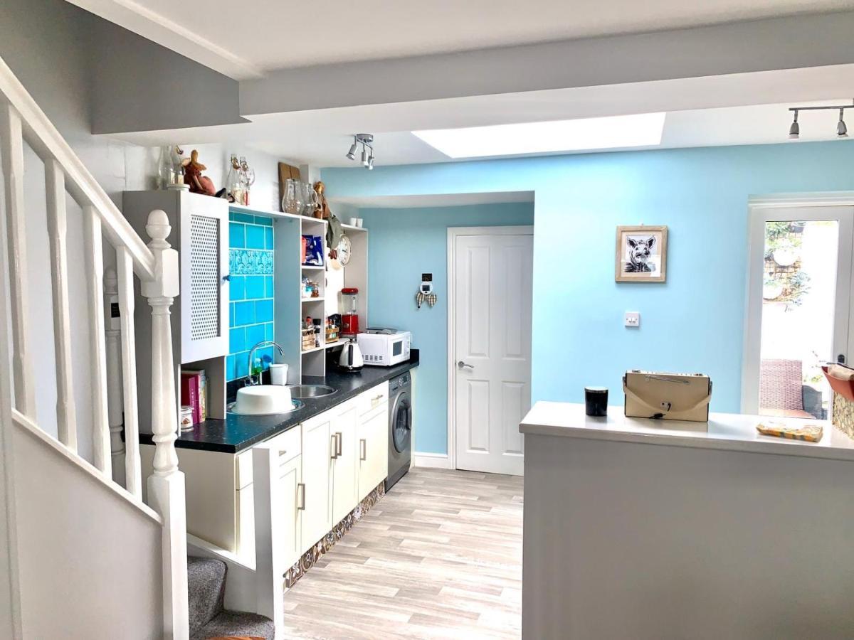 Stay In The Heart Of York At The Hampden - Free Parking - York Holiday Home Exteriör bild