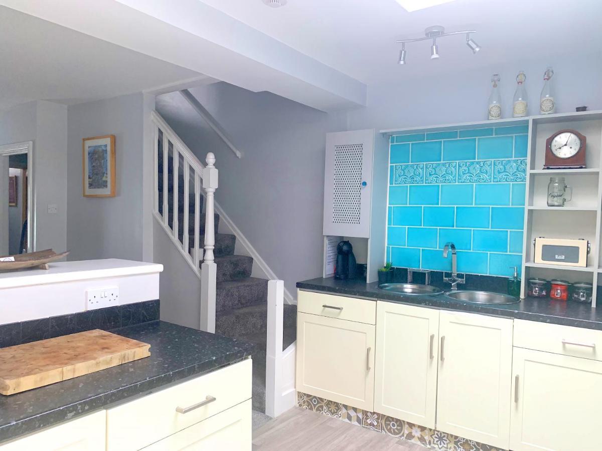 Stay In The Heart Of York At The Hampden - Free Parking - York Holiday Home Exteriör bild
