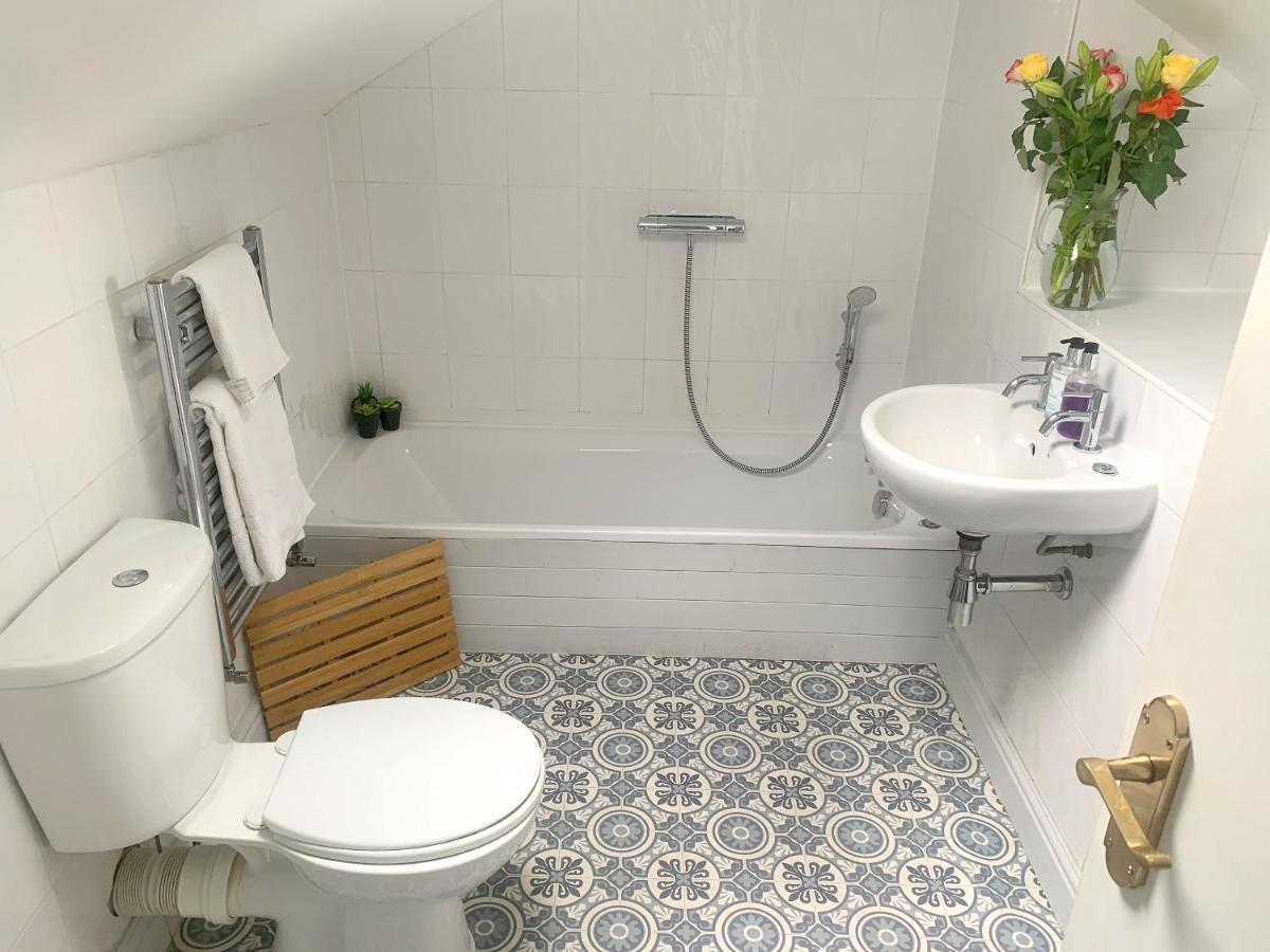 Stay In The Heart Of York At The Hampden - Free Parking - York Holiday Home Exteriör bild