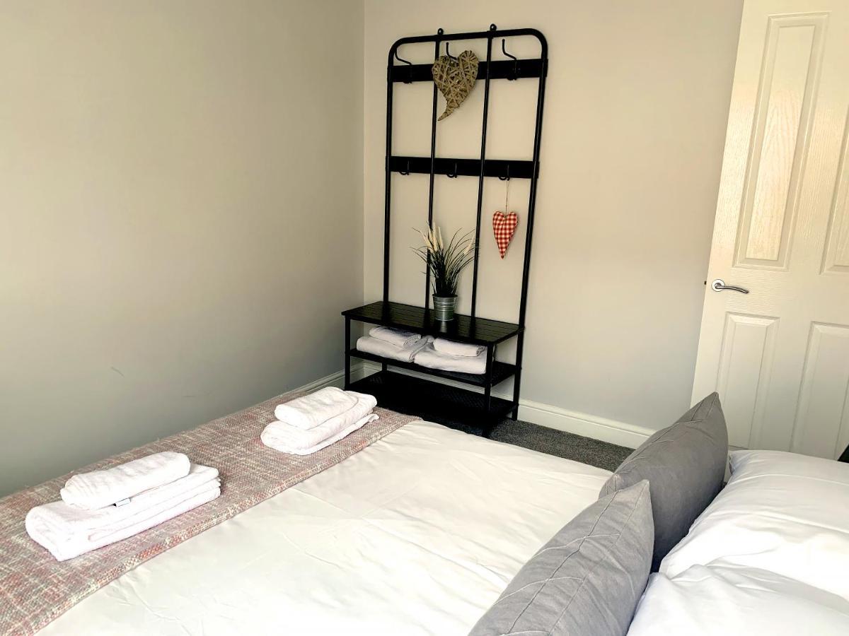 Stay In The Heart Of York At The Hampden - Free Parking - York Holiday Home Exteriör bild