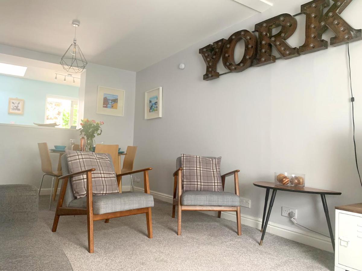 Stay In The Heart Of York At The Hampden - Free Parking - York Holiday Home Exteriör bild