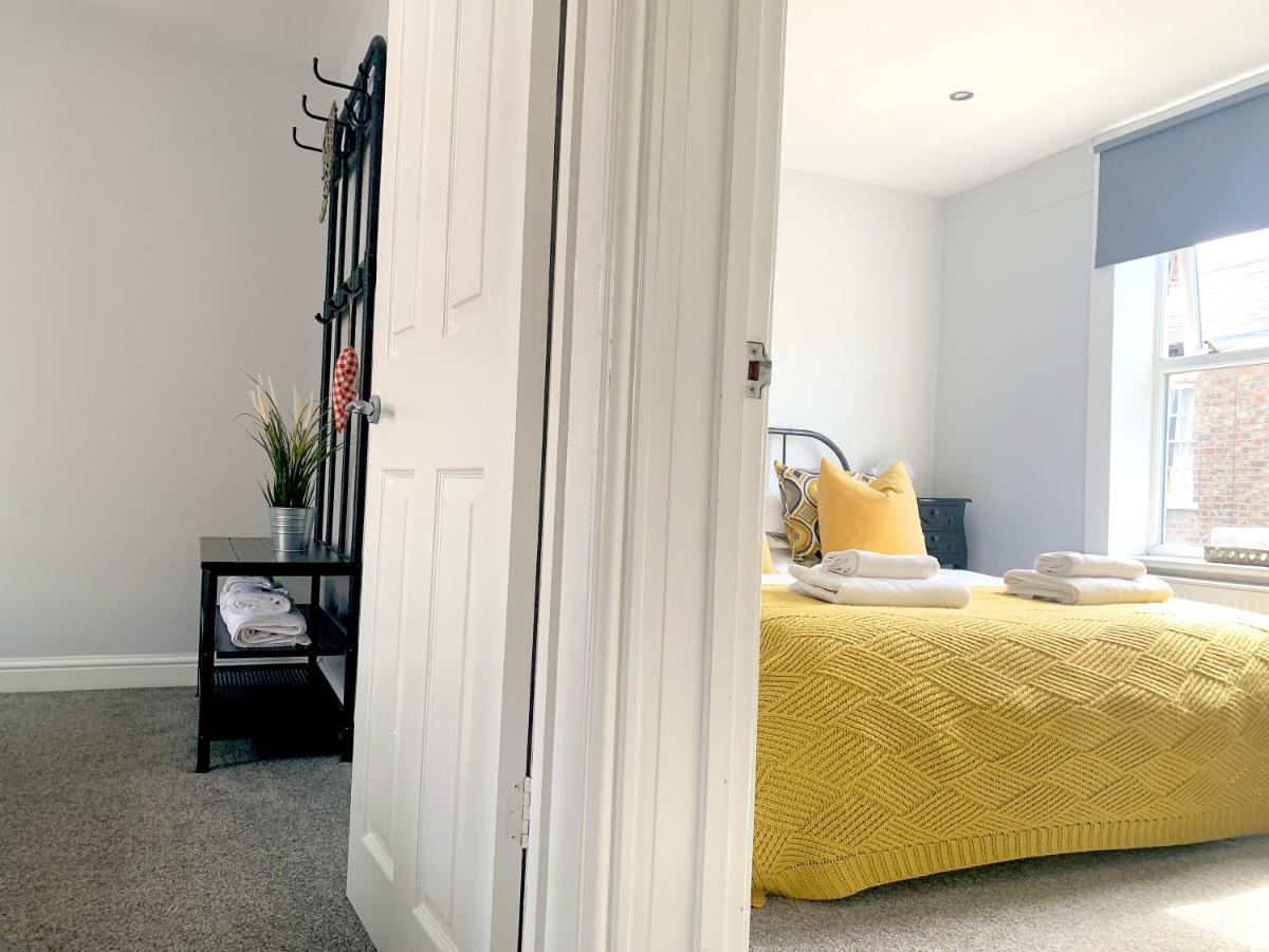 Stay In The Heart Of York At The Hampden - Free Parking - York Holiday Home Exteriör bild