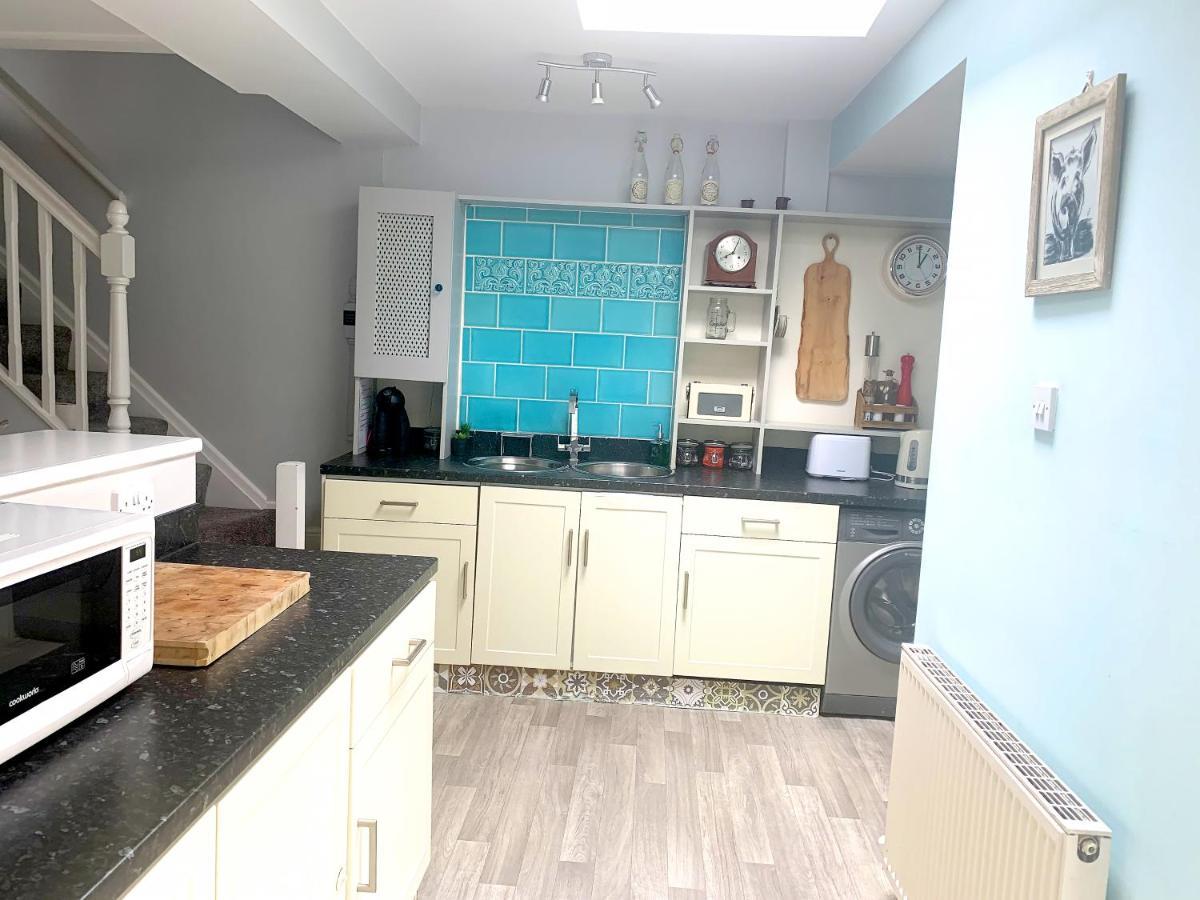 Stay In The Heart Of York At The Hampden - Free Parking - York Holiday Home Exteriör bild