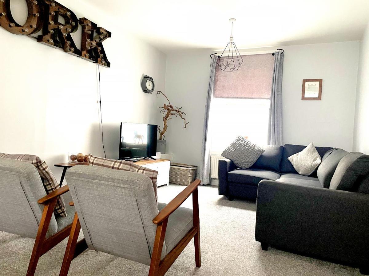 Stay In The Heart Of York At The Hampden - Free Parking - York Holiday Home Exteriör bild
