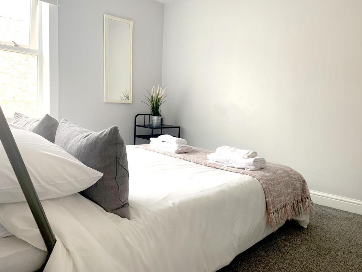 Stay In The Heart Of York At The Hampden - Free Parking - York Holiday Home Exteriör bild