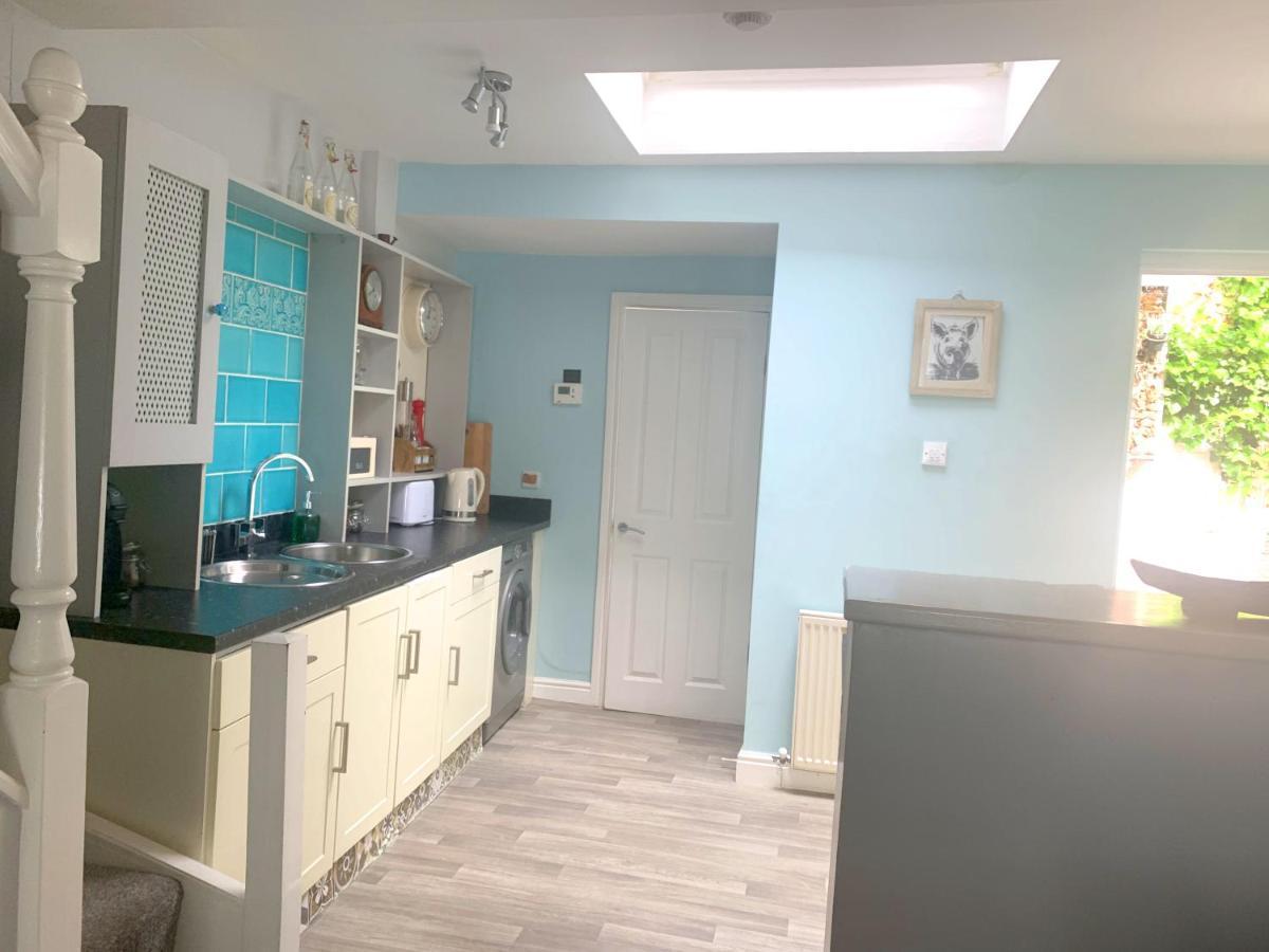 Stay In The Heart Of York At The Hampden - Free Parking - York Holiday Home Exteriör bild