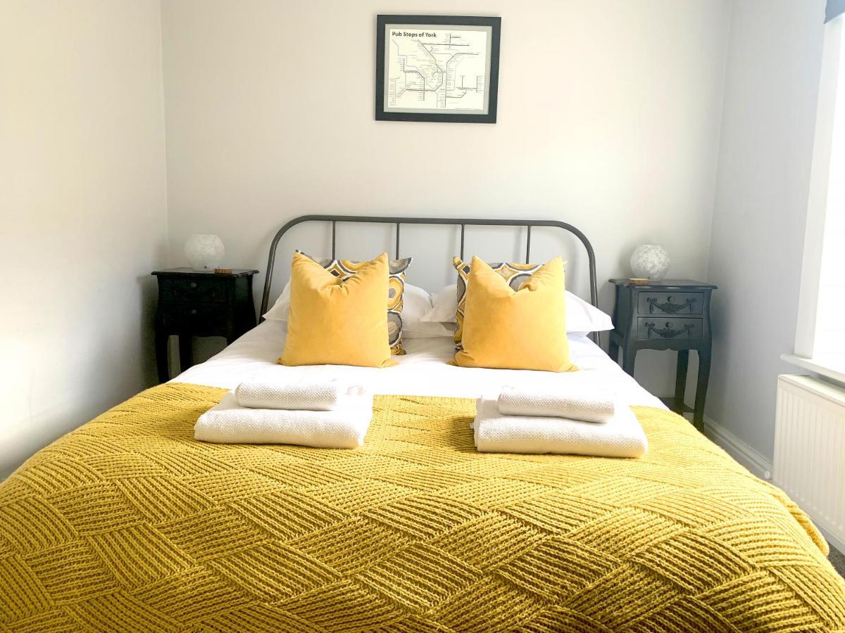 Stay In The Heart Of York At The Hampden - Free Parking - York Holiday Home Exteriör bild